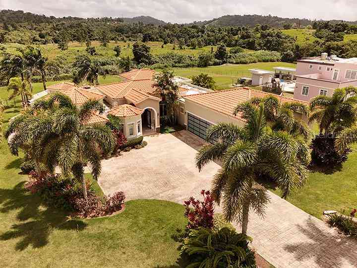 Carr 723 Km Urb. Praderas #B17, AIBONITO, Puerto Rico image 3