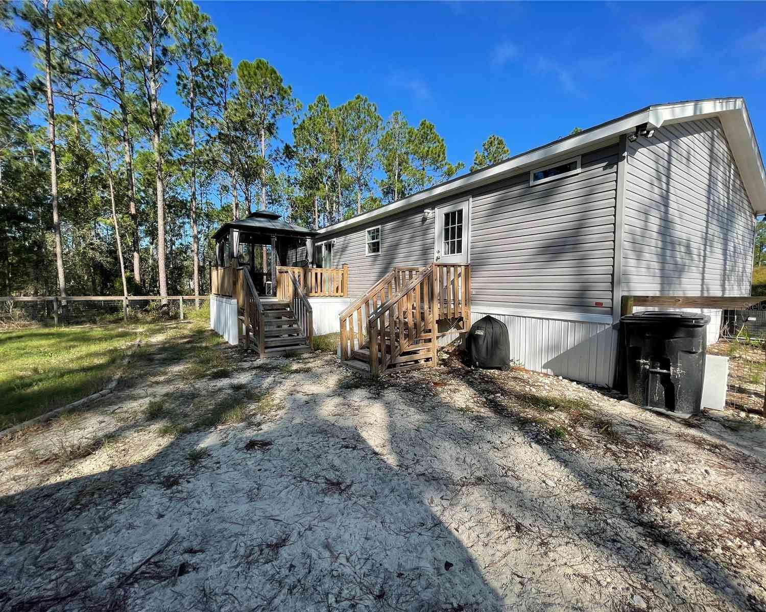 12990 SE 21st Place, MORRISTON, Florida image 32