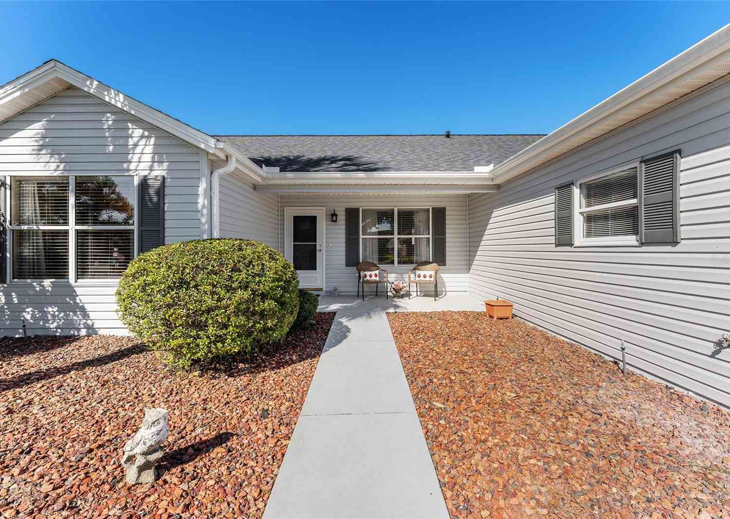 1312 Landeros Lane, THE VILLAGES, Florida image 5