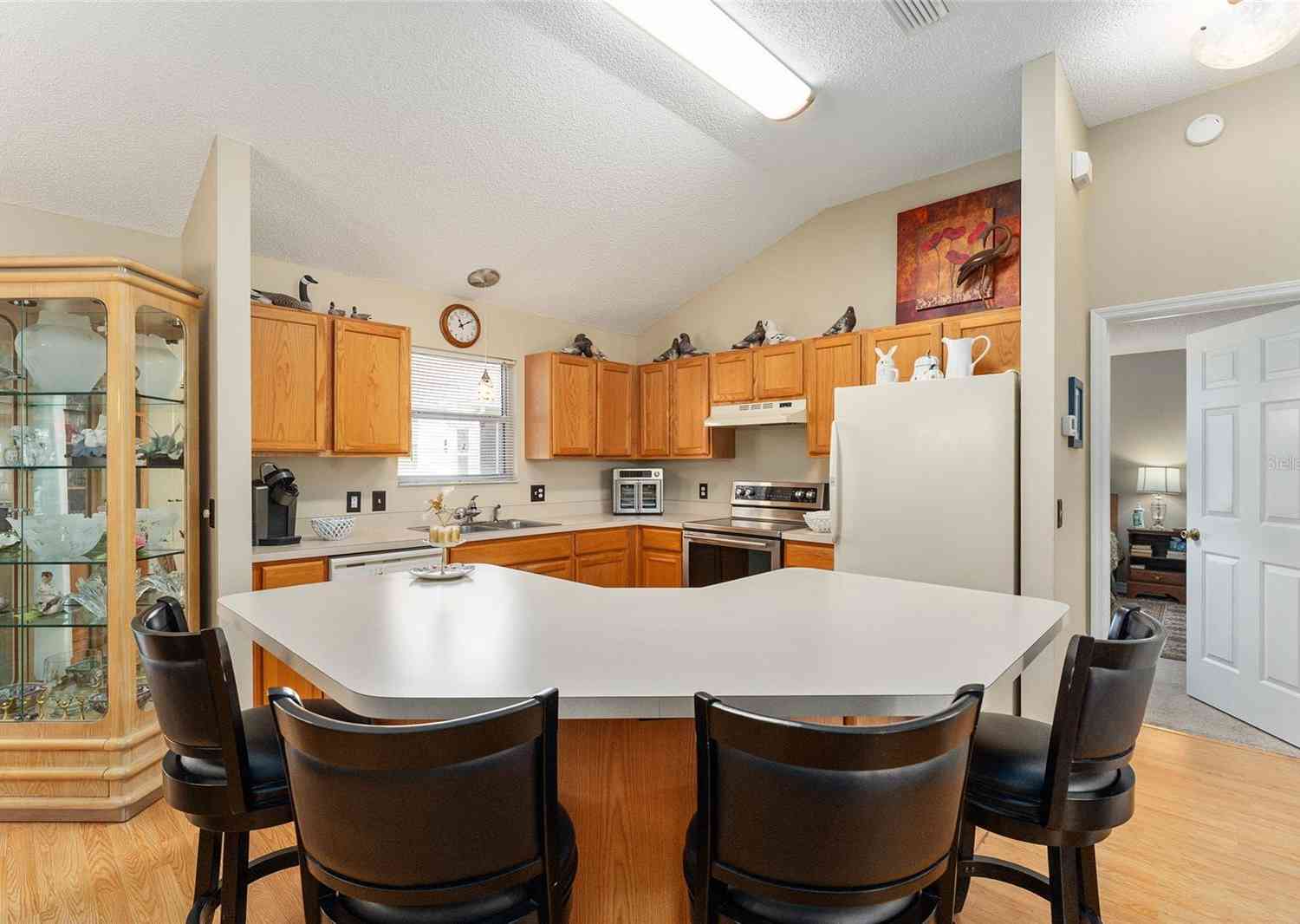 1312 Landeros Lane, THE VILLAGES, Florida image 13
