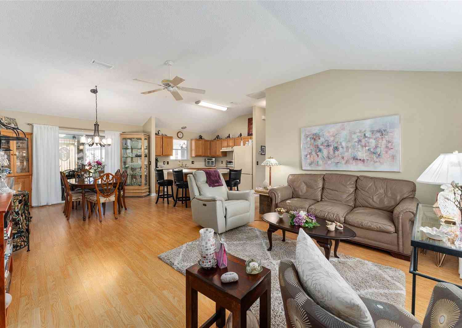 1312 Landeros Lane, THE VILLAGES, Florida image 7