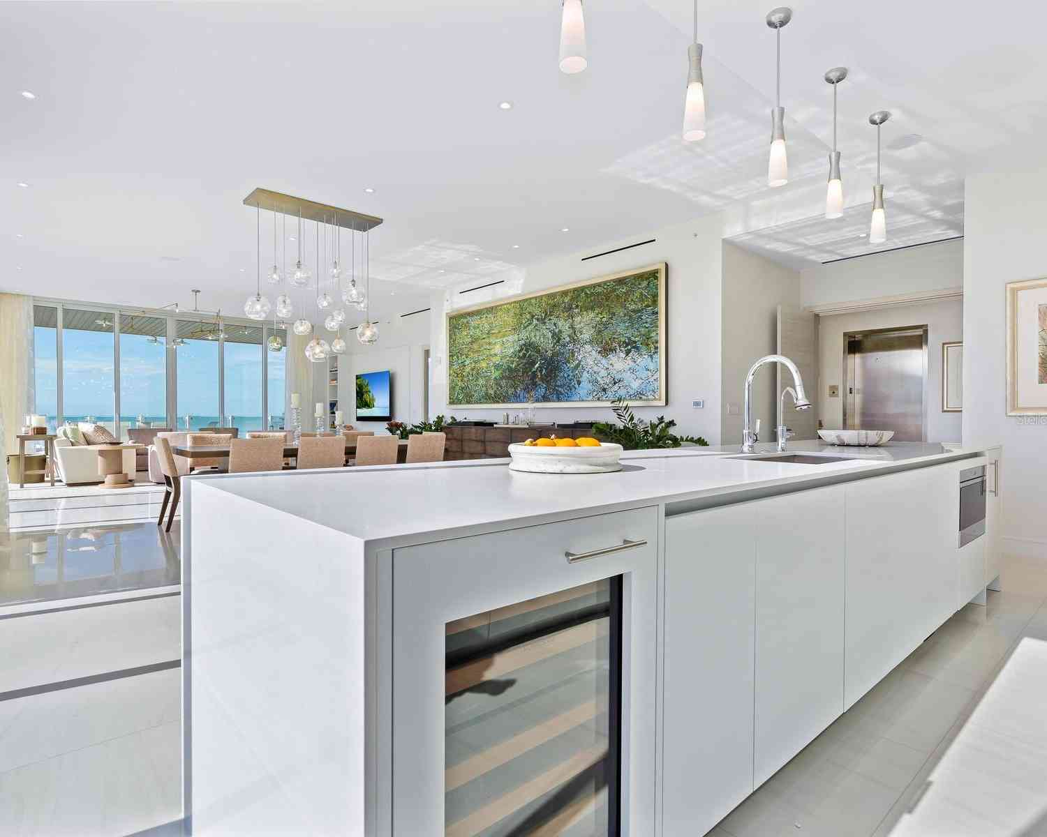 4651 Gulf Of Mexico Drive #402, LONGBOAT KEY, Florida image 25