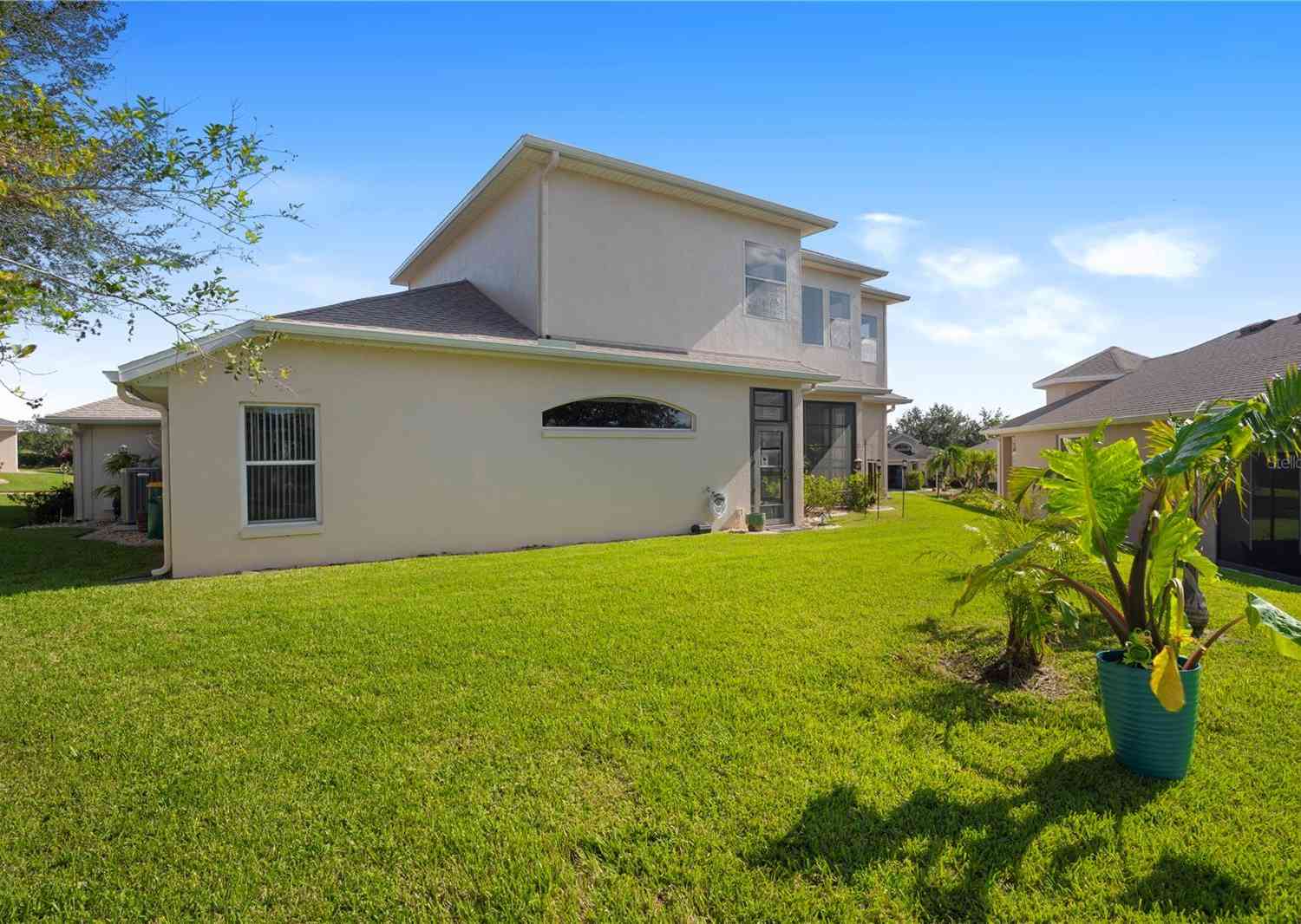 5740 Bounty Circle, TAVARES, Florida image 44