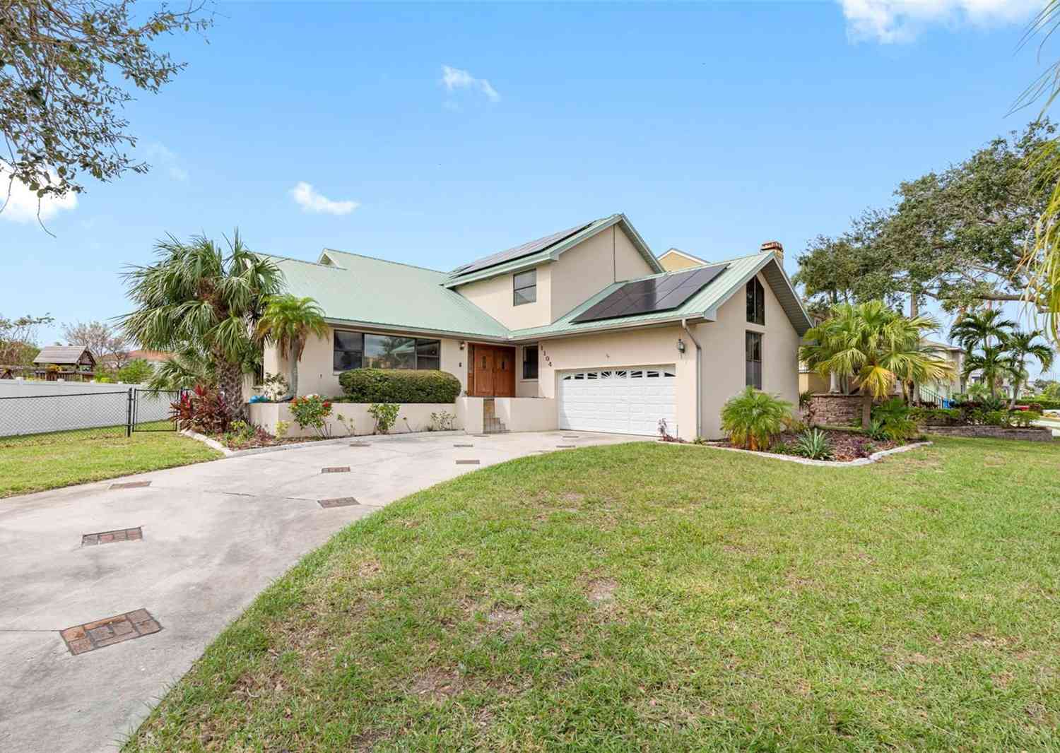 1104 Kingfish Place, Apollo Beach, Florida image 36