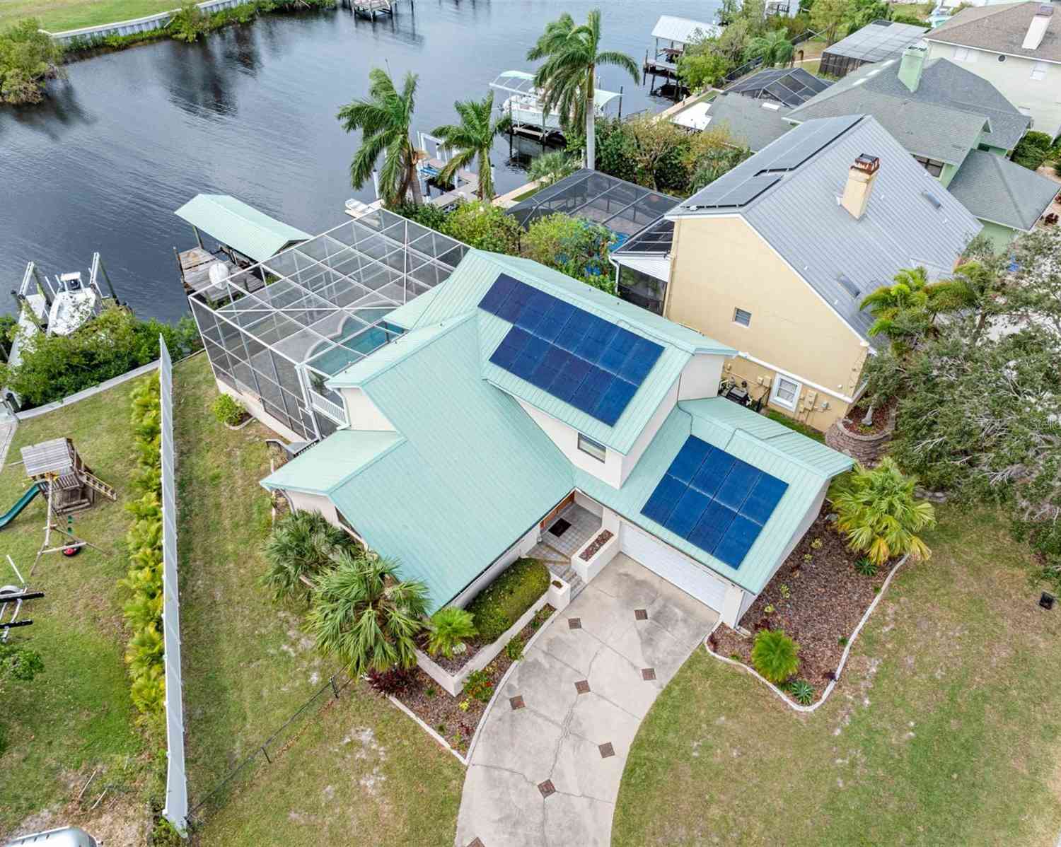 1104 Kingfish Place, Apollo Beach, Florida image 38