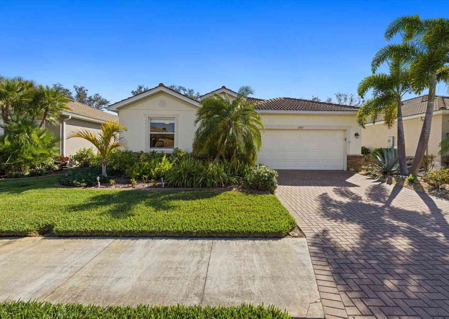 11723 Breadfruit Lane, VENICE, Florida image 3