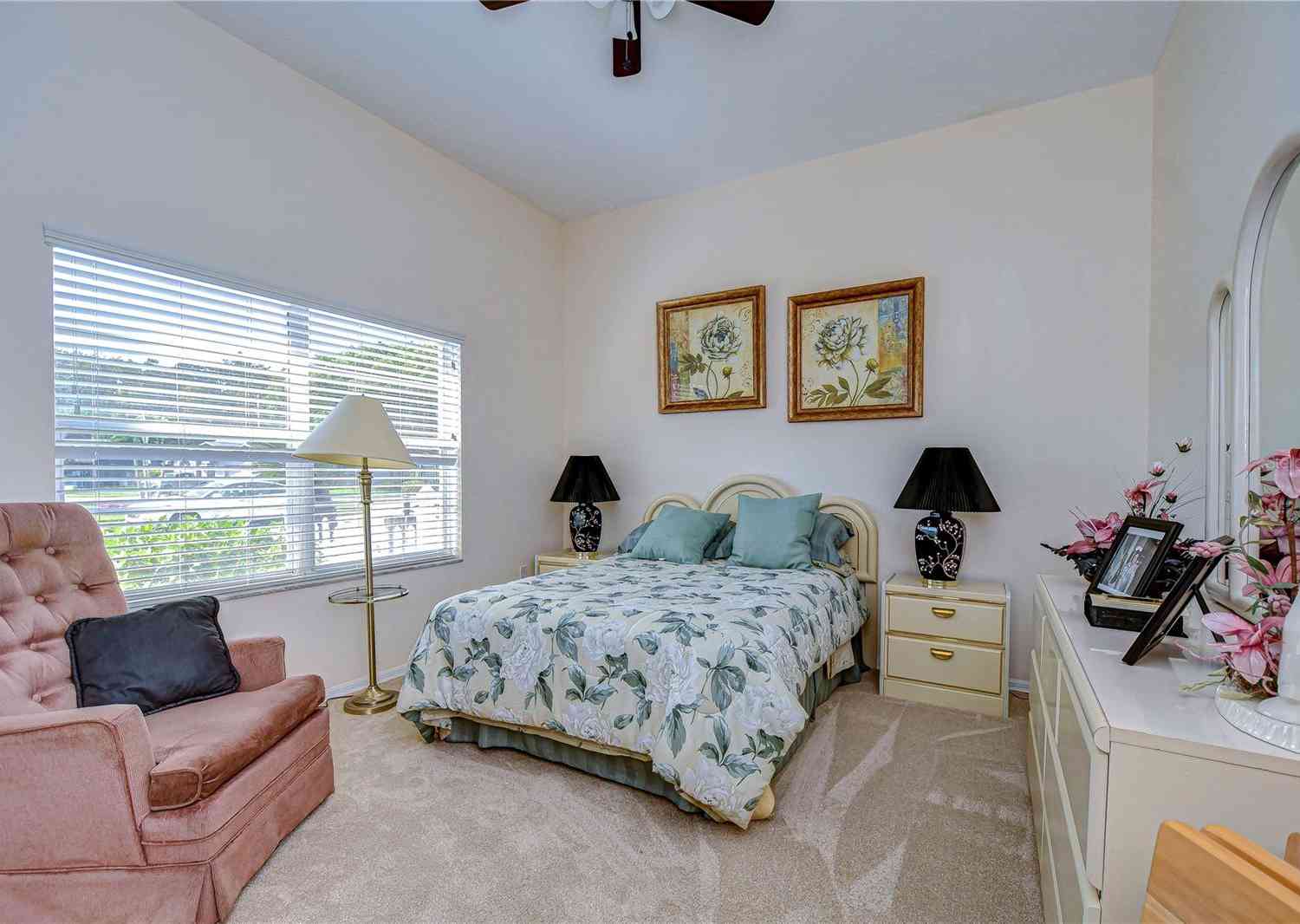 8704 Cypress Lakes Boulevard, New Port Richey, Florida image 32