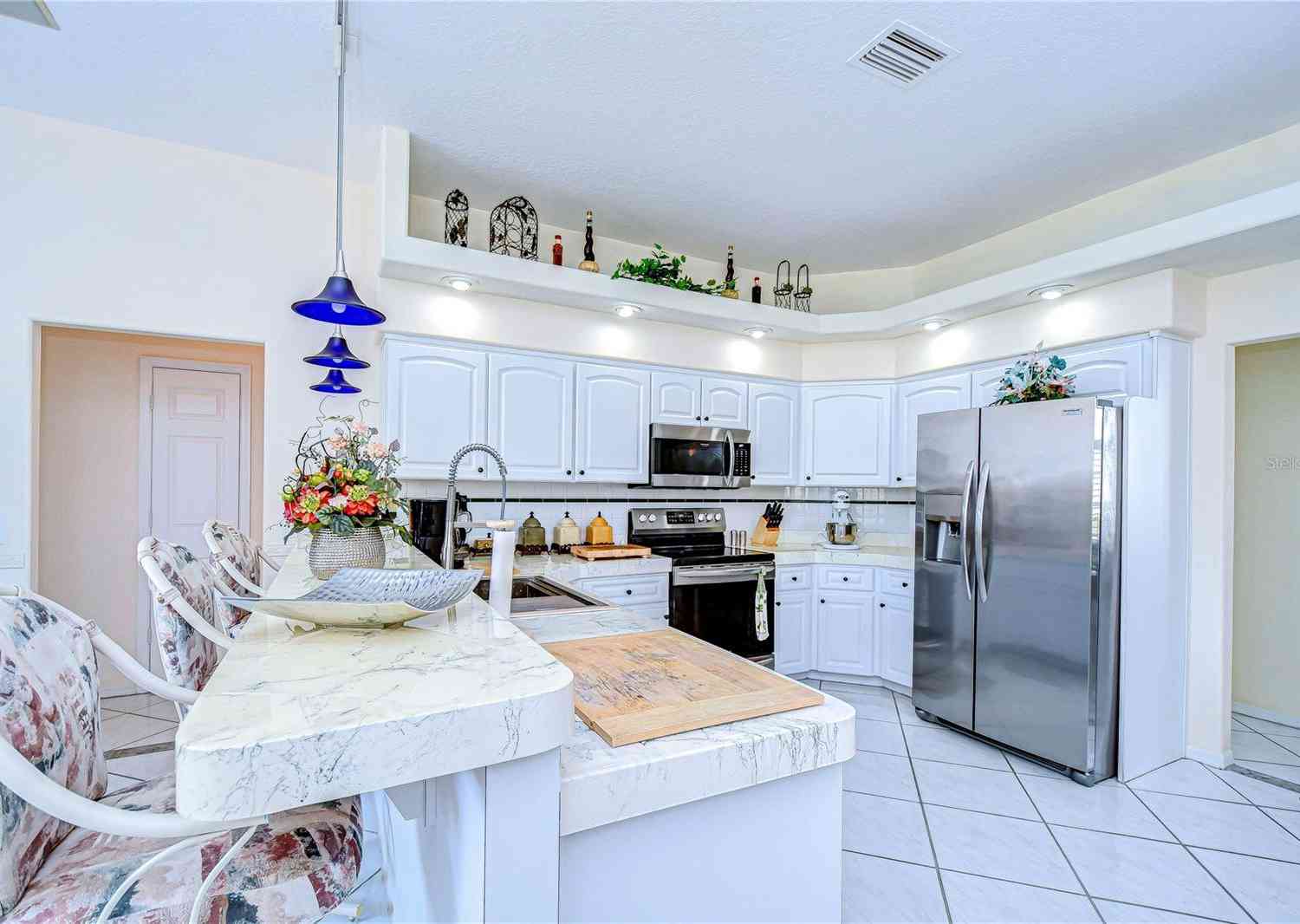 8704 Cypress Lakes Boulevard, New Port Richey, Florida image 18