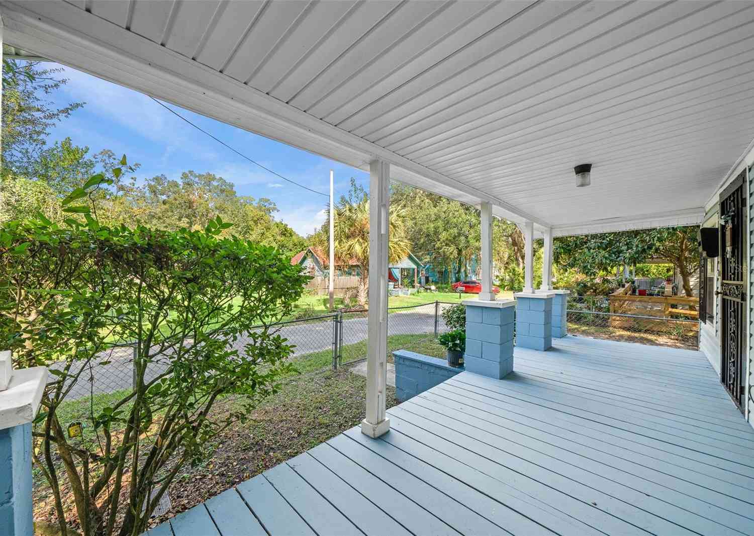 425 NW 6th Place, GAINESVILLE, Florida image 3