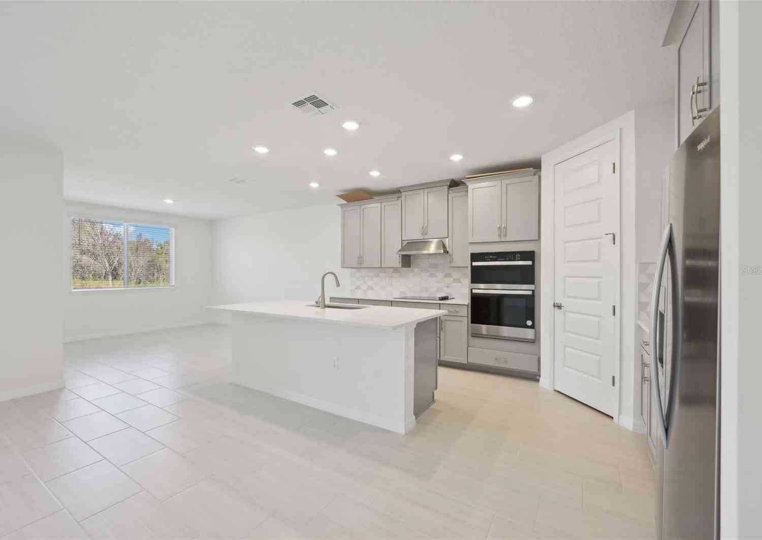 14022 Ginnie Springs Way, PARRISH, Florida image 6