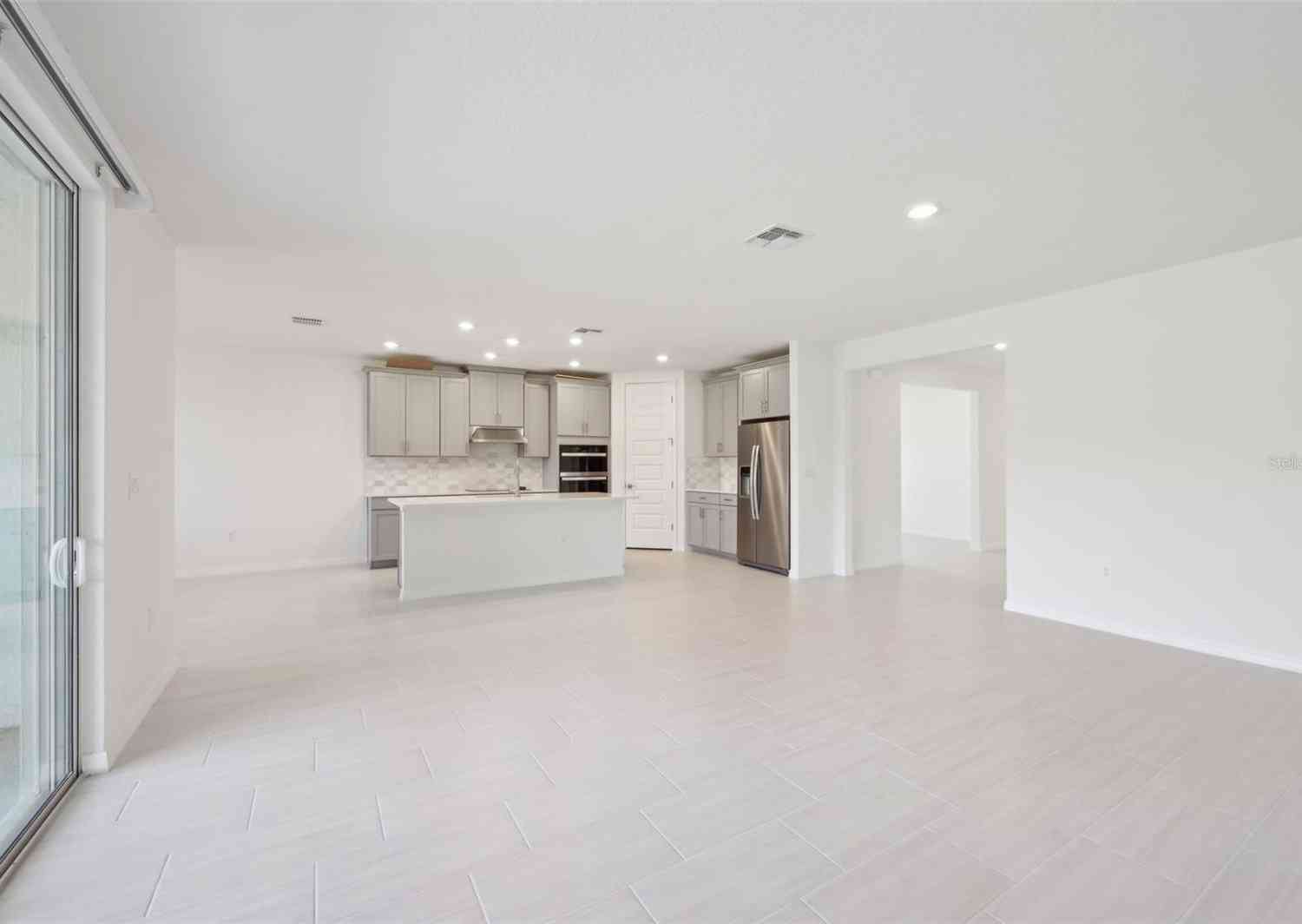 14022 Ginnie Springs Way, PARRISH, Florida image 12