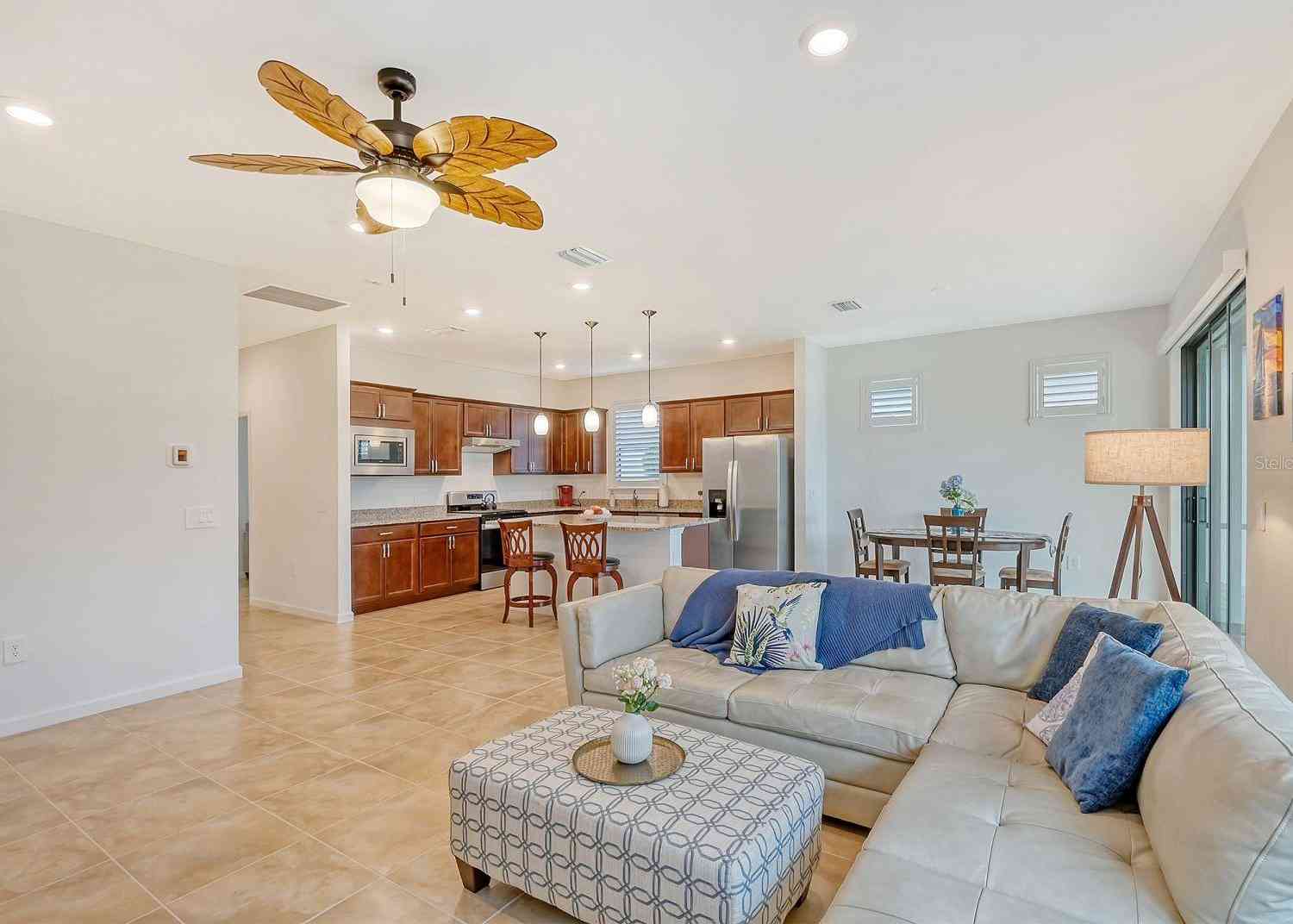 7767 Summerland Cove, LAKEWOOD RANCH, Florida image 9