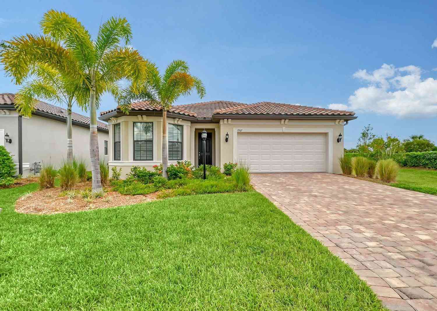 7767 Summerland Cove, LAKEWOOD RANCH, Florida image 2