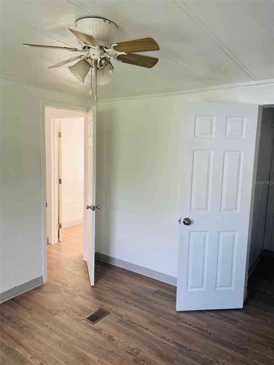 10642 Shalimar Street, New Port Richey, Florida image 16