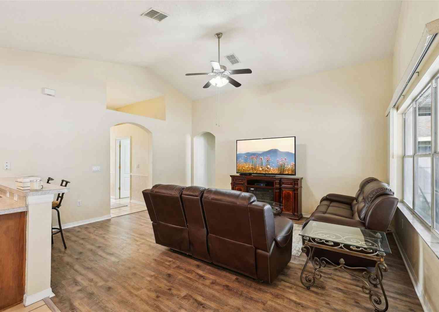 2700 Hawk Roost Court, HOLIDAY, Florida image 6