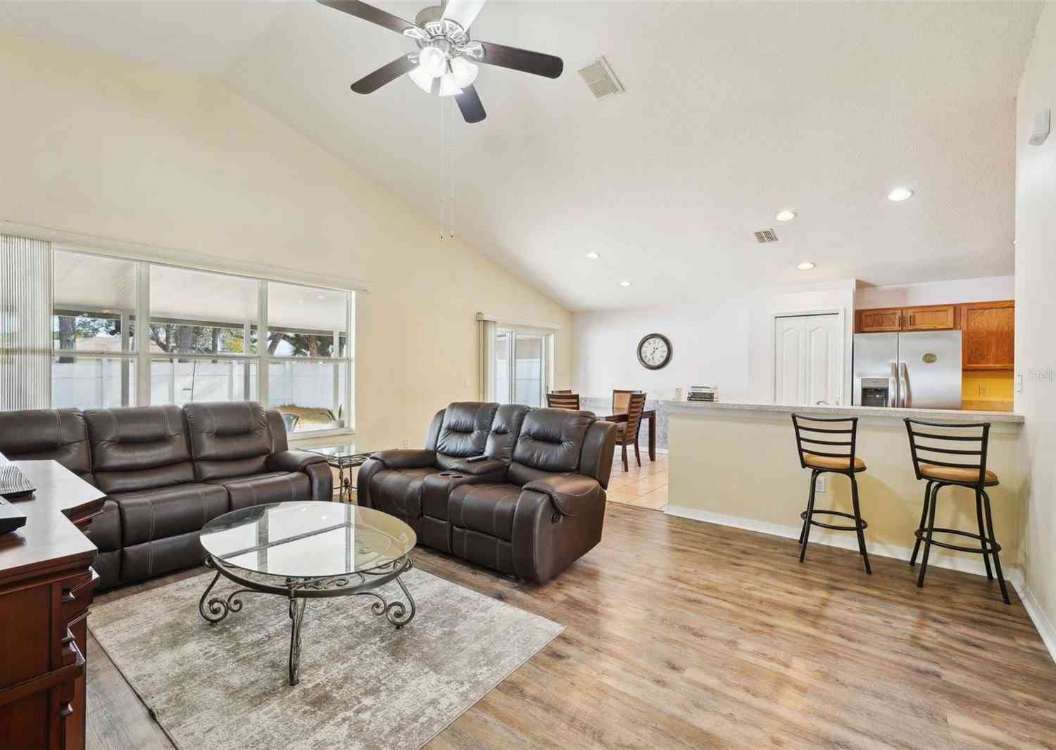 2700 Hawk Roost Court, HOLIDAY, Florida image 3