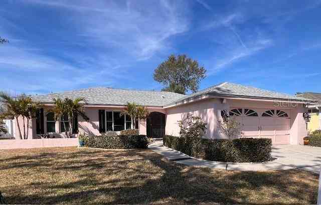 2833 Windridge Drive, HOLIDAY, Florida image 1