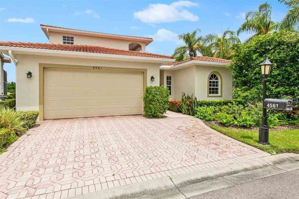 4561 Murcia Boulevard #13, SARASOTA, Florida image 2