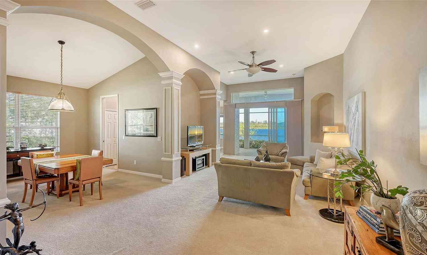 7407 Sea Island Lane, BRADENTON, Florida image 5