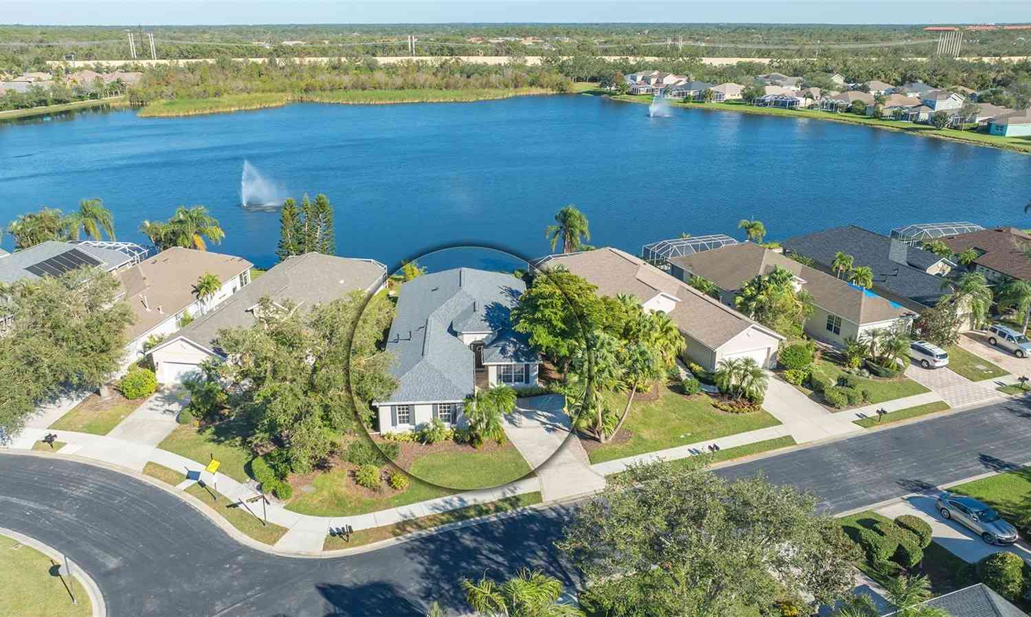 7407 Sea Island Lane, BRADENTON, Florida image 1