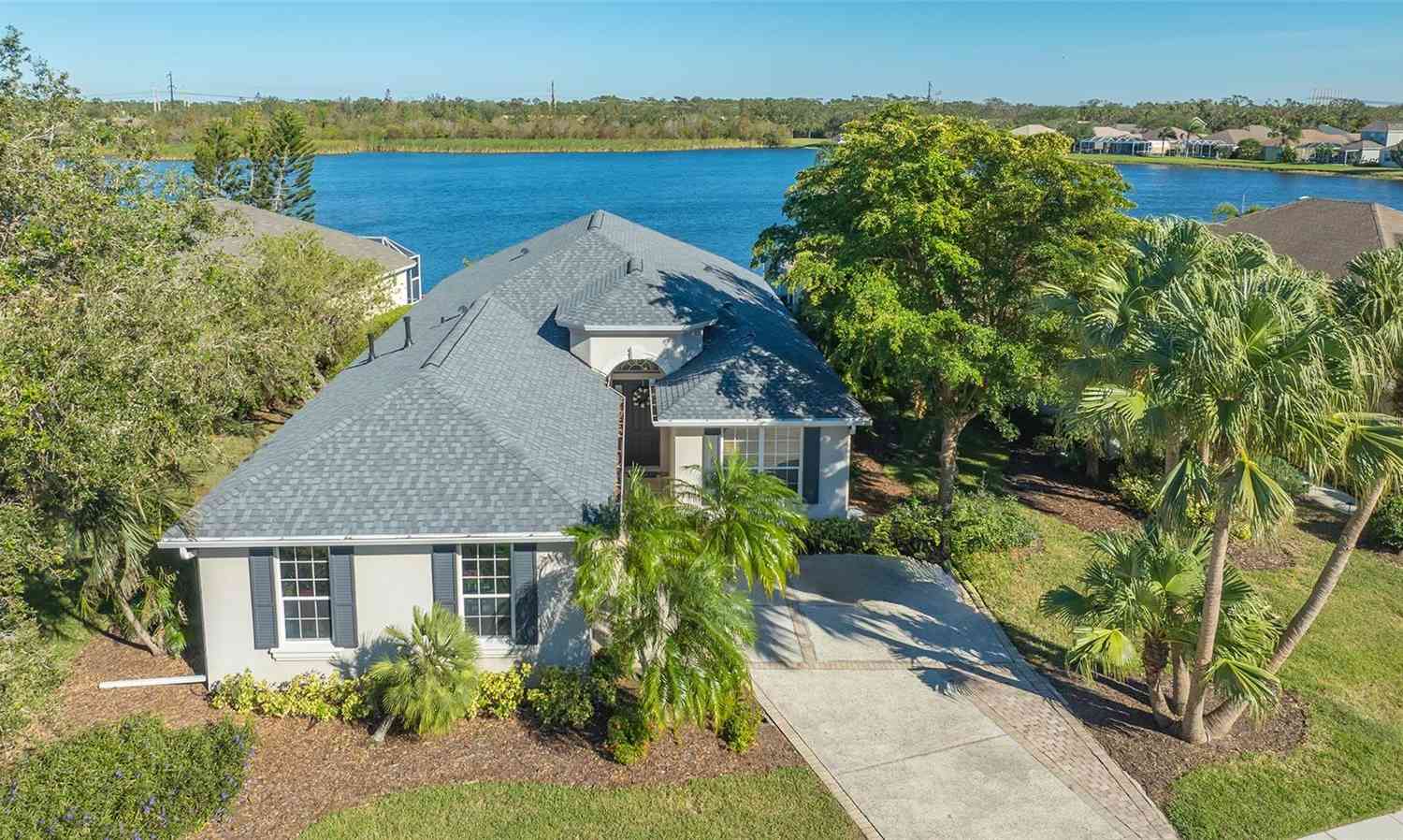 7407 Sea Island Lane, BRADENTON, Florida image 3