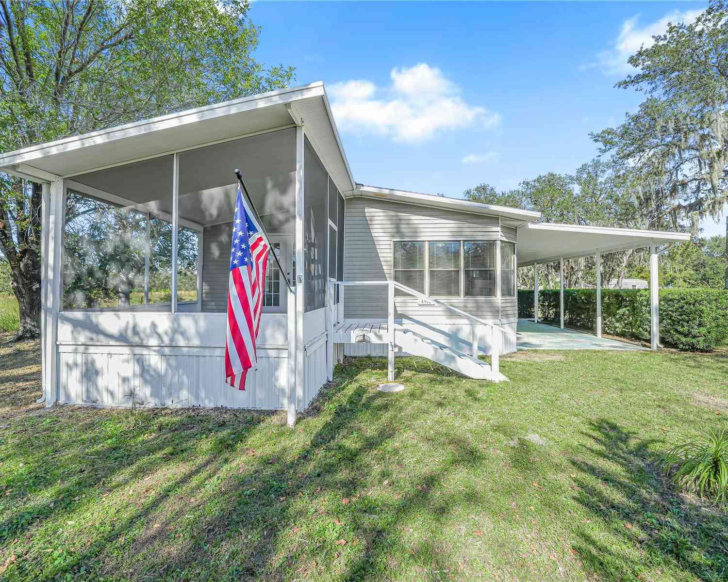 4910 Greyhound Avenue, LAKE WALES, Florida image 2