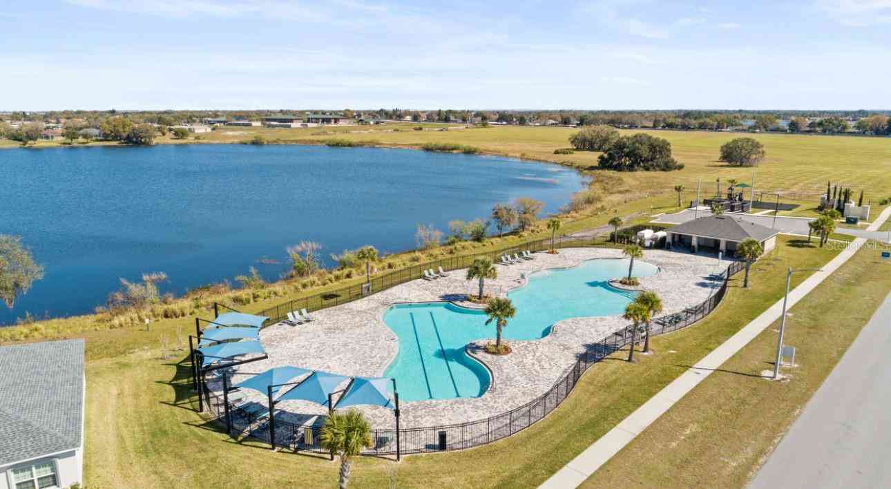 3745 Giorgio Drive, WINTER HAVEN, Florida image 8