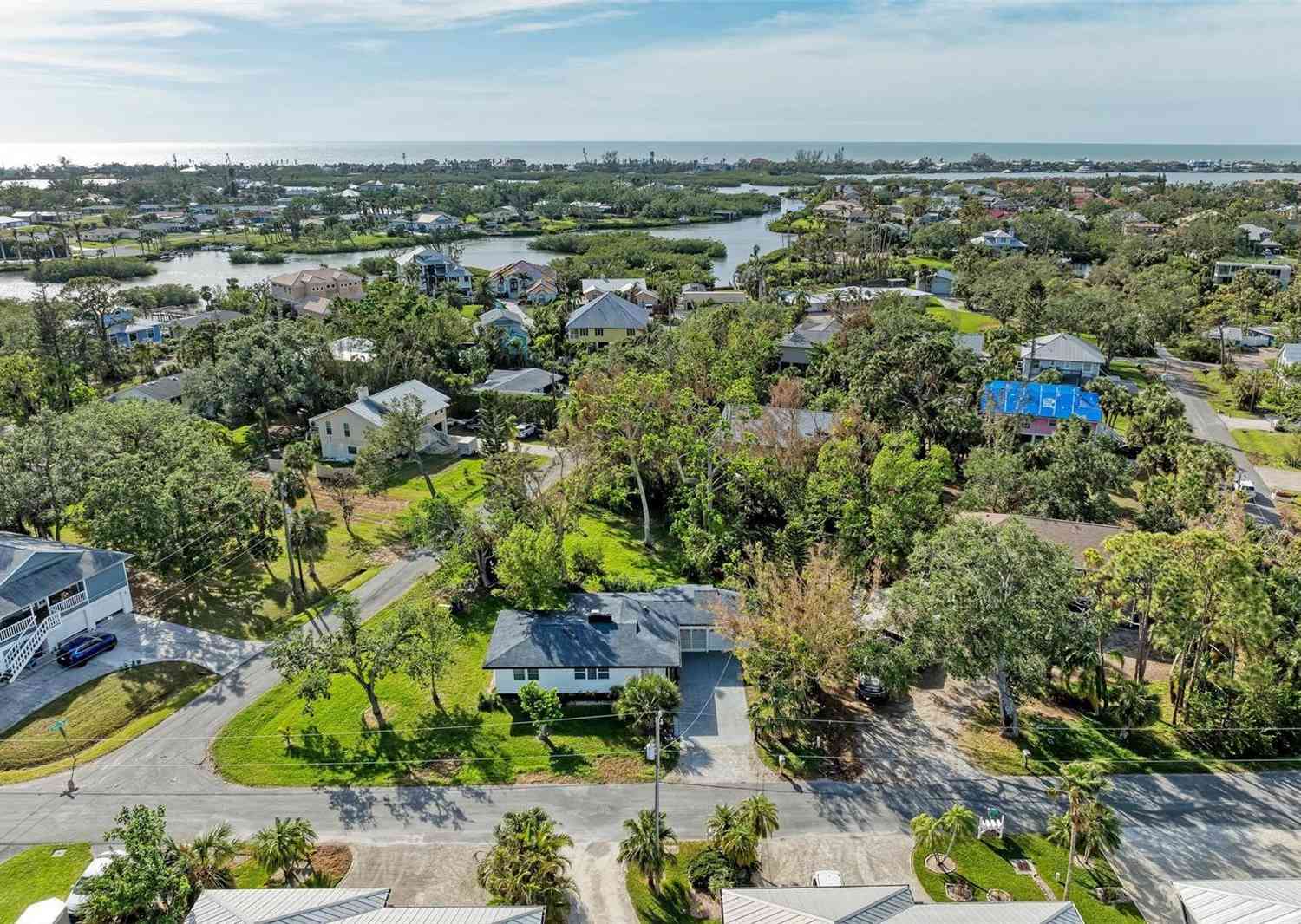 Westview Drive, OSPREY, Florida image 9