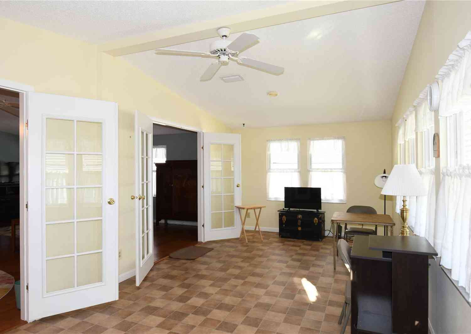 1153 Del Toro Drive, THE VILLAGES, Florida image 16