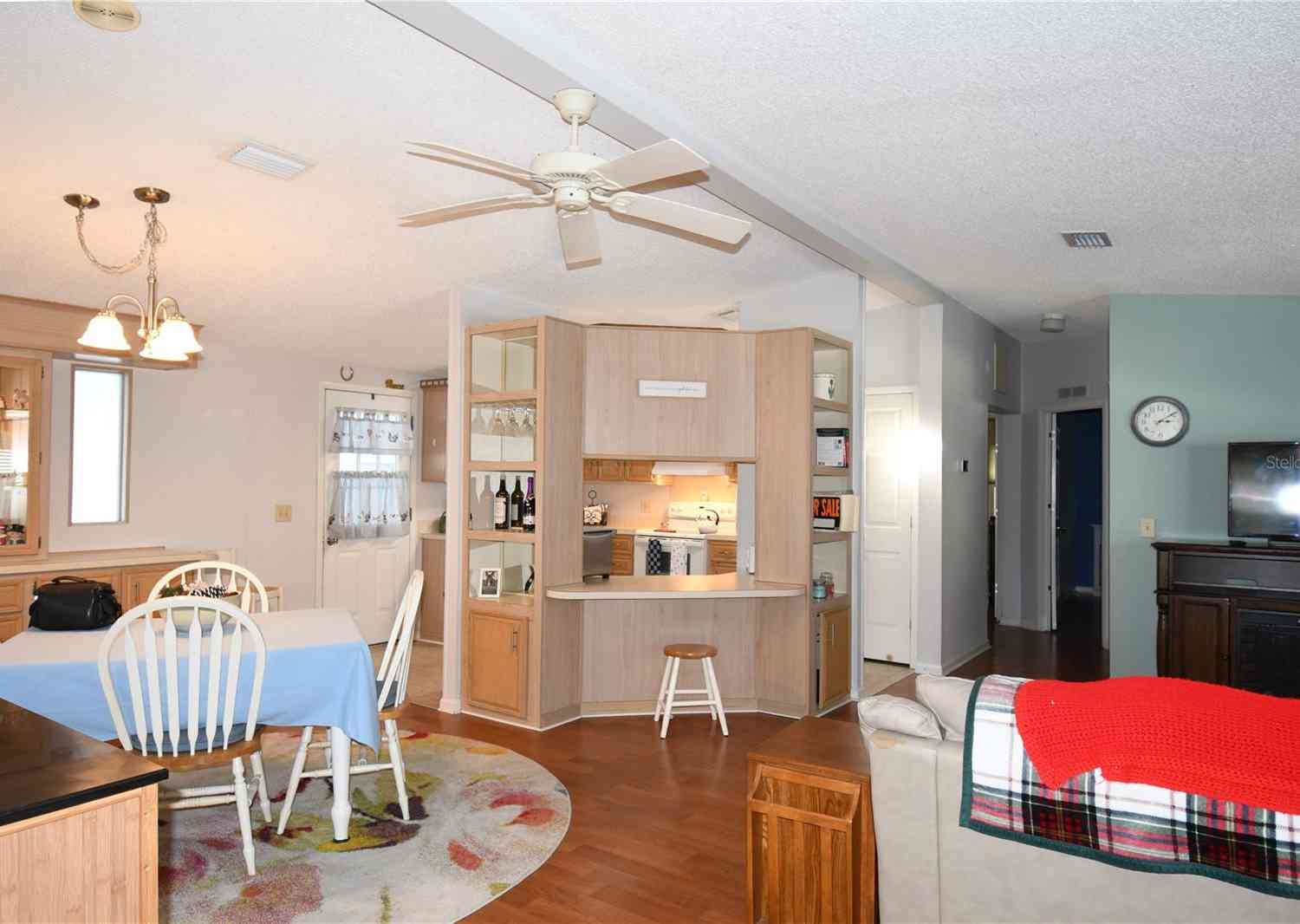 1153 Del Toro Drive, THE VILLAGES, Florida image 3