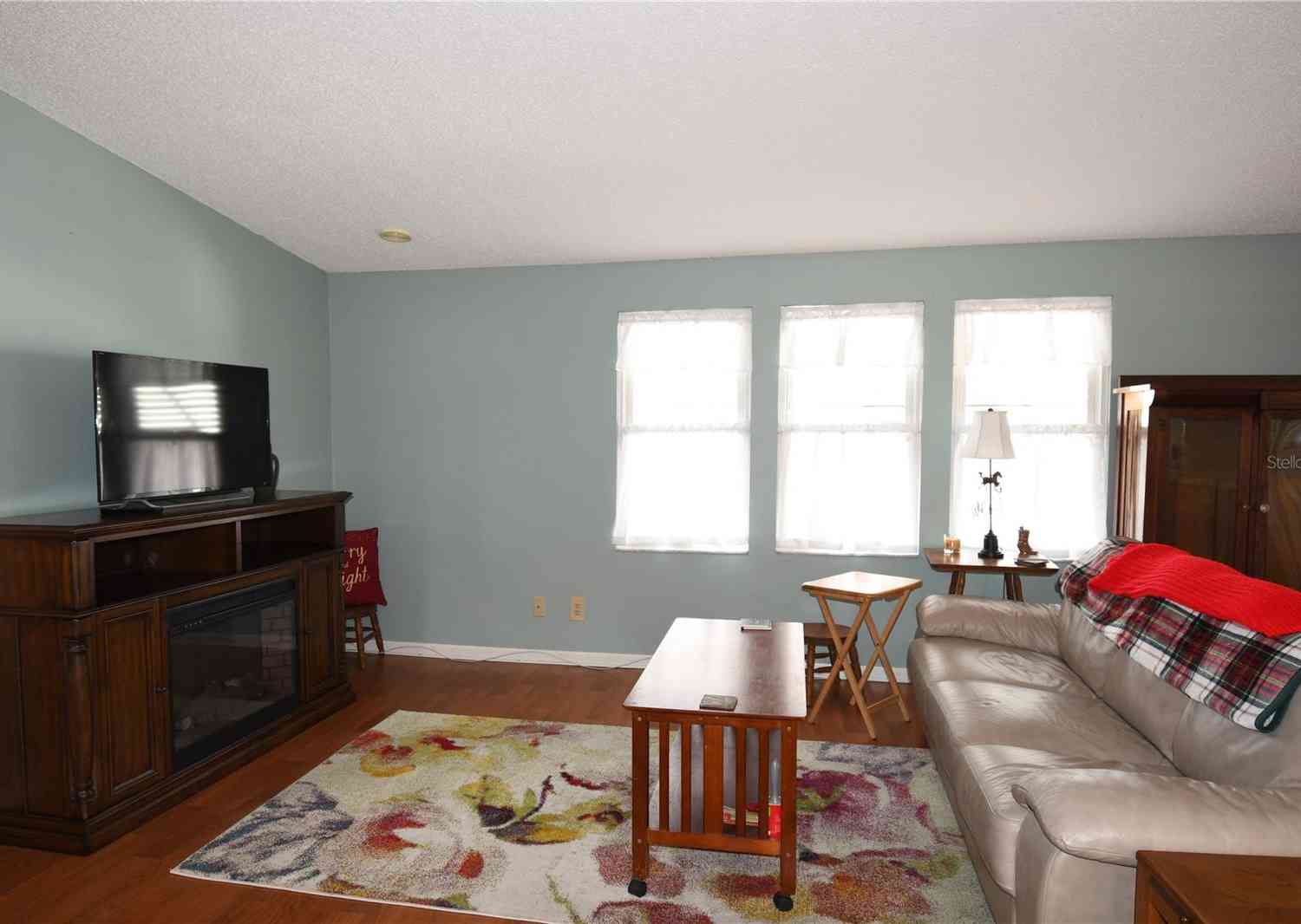 1153 Del Toro Drive, THE VILLAGES, Florida image 6