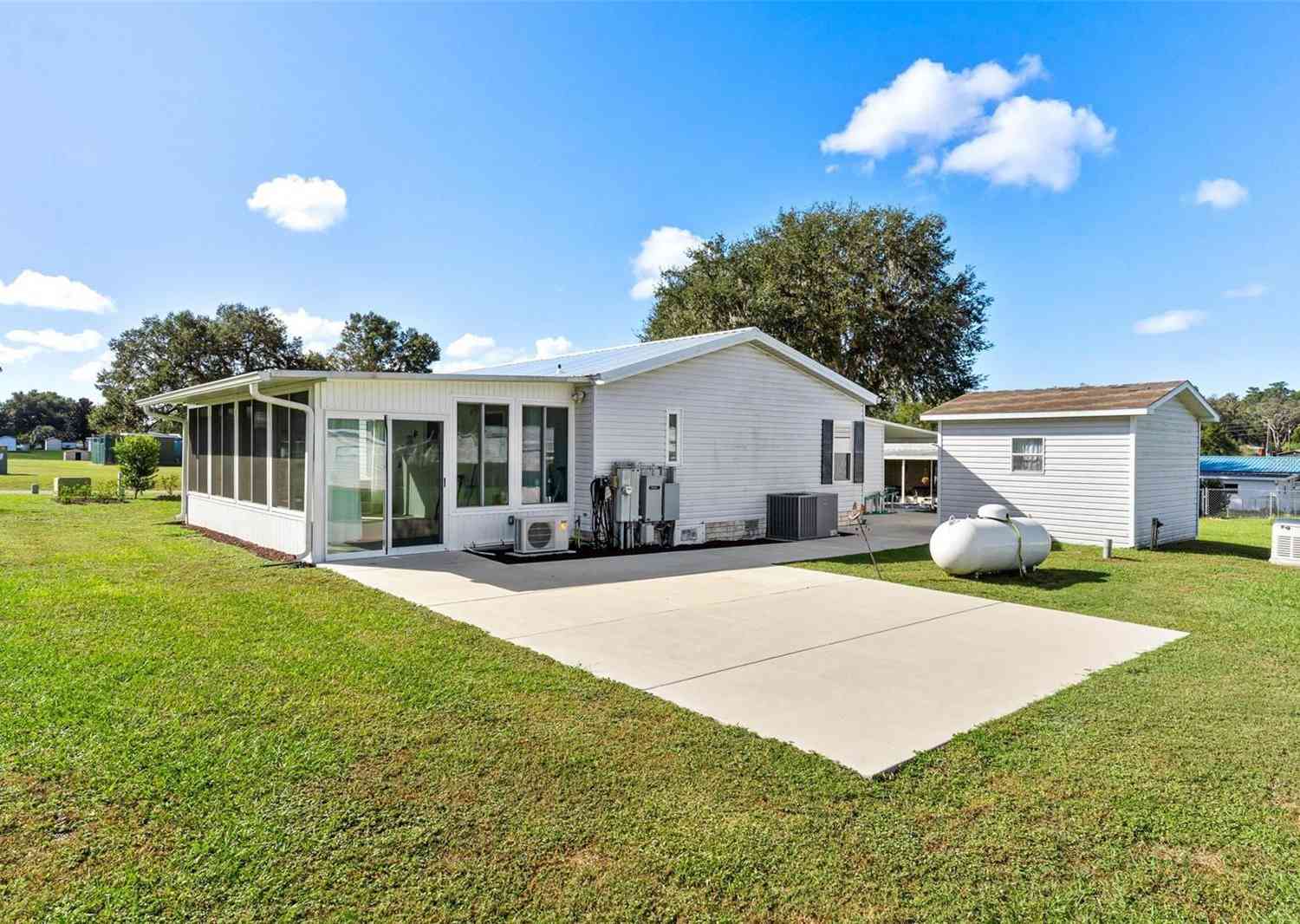 4909 SE 131st Street, BELLEVIEW, Florida image 29