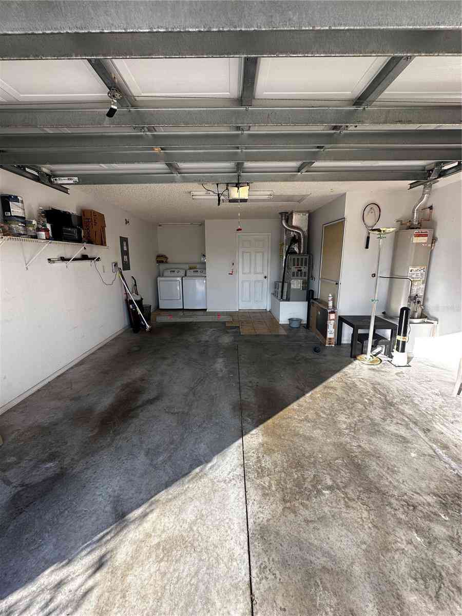 9321 SE 172nd Augusta Lane, THE VILLAGES, Florida image 17