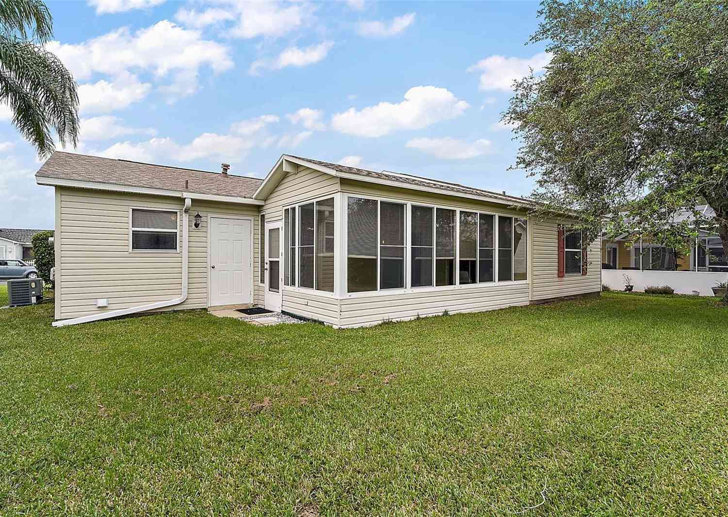 2788 Privada Drive, THE VILLAGES, Florida image 25