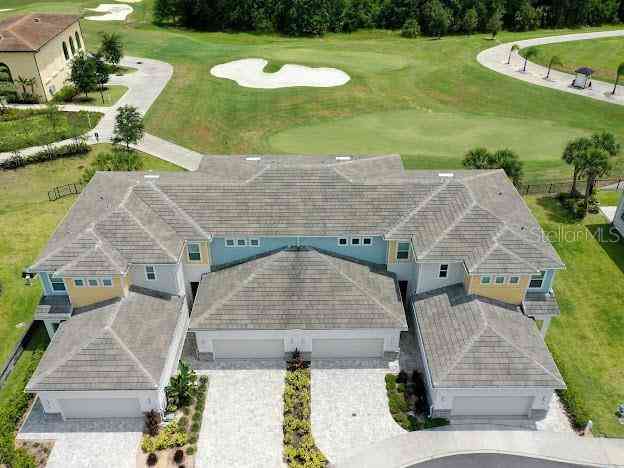 876 Driving Range Court, Reunion, Florida image 3