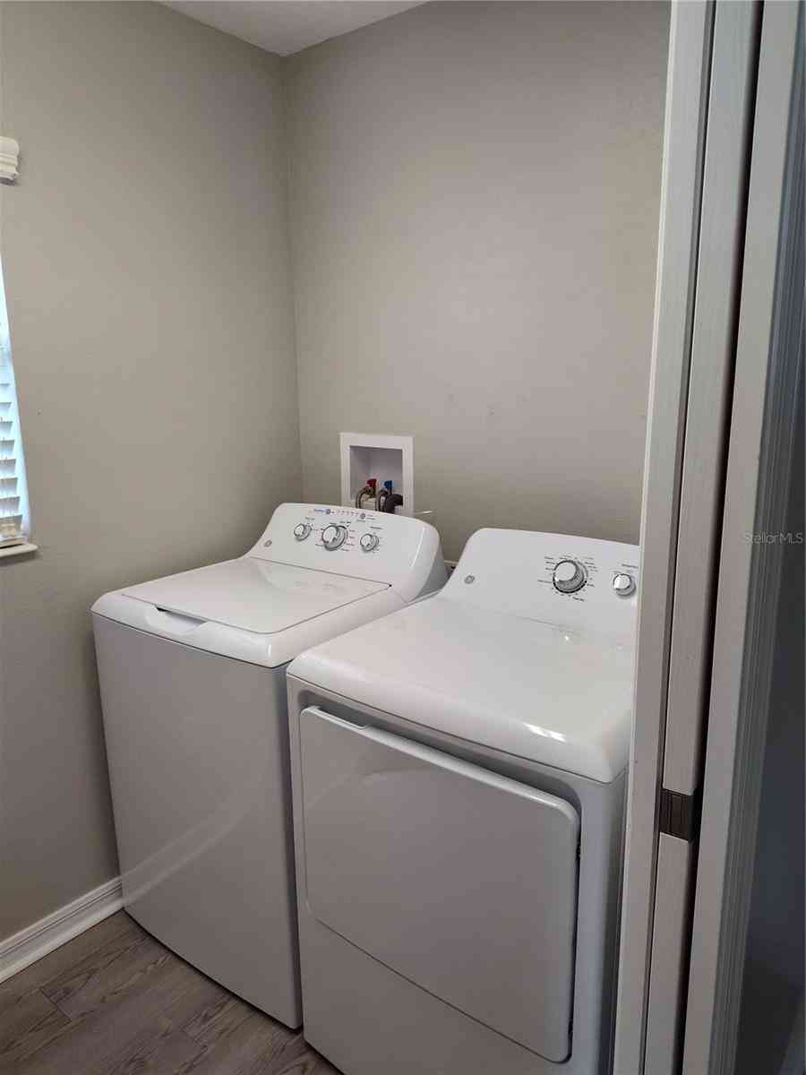 928 Nuthatch Avenue, THE VILLAGES, Florida image 14