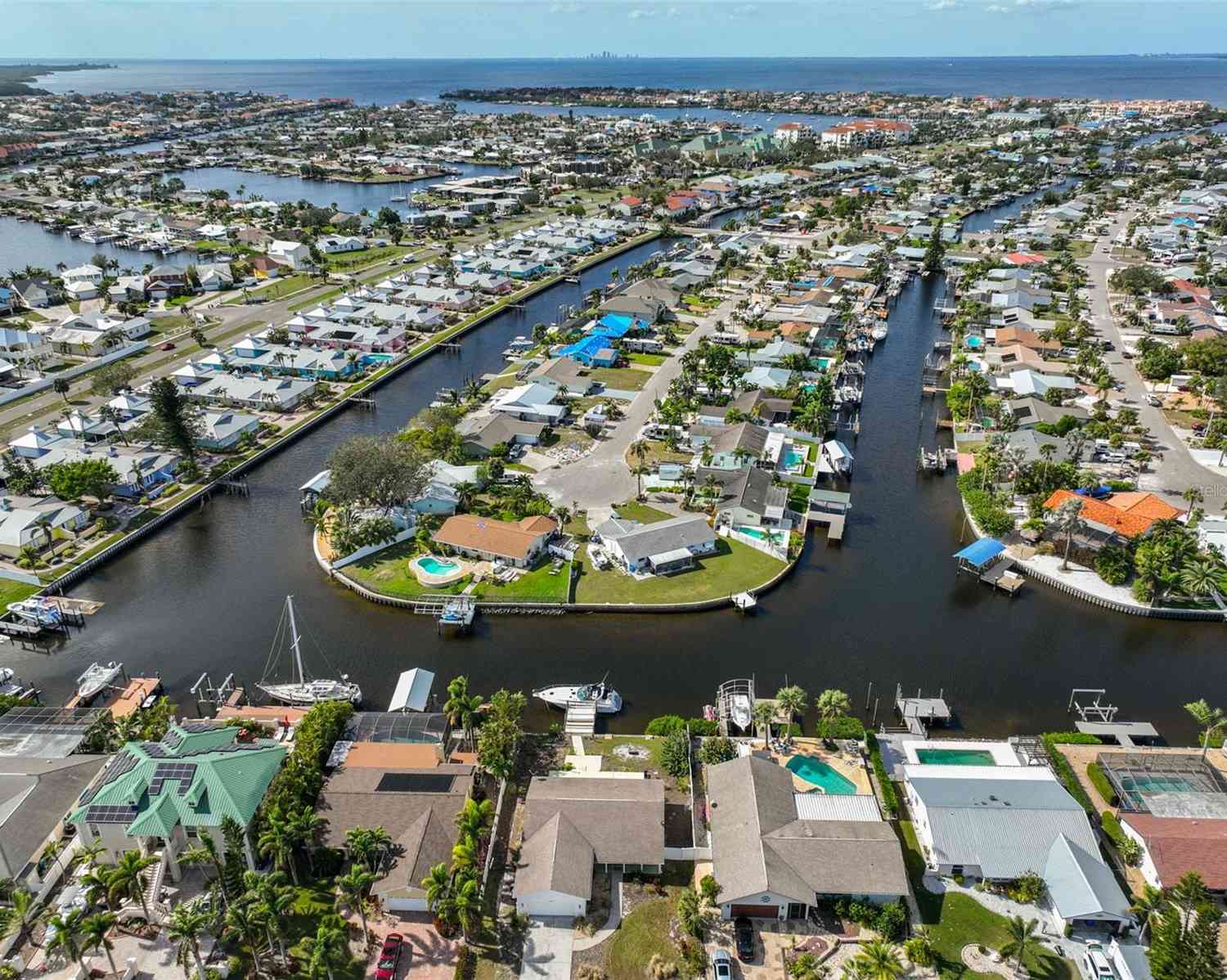 6512 Bimini Court, Apollo Beach, Florida image 41