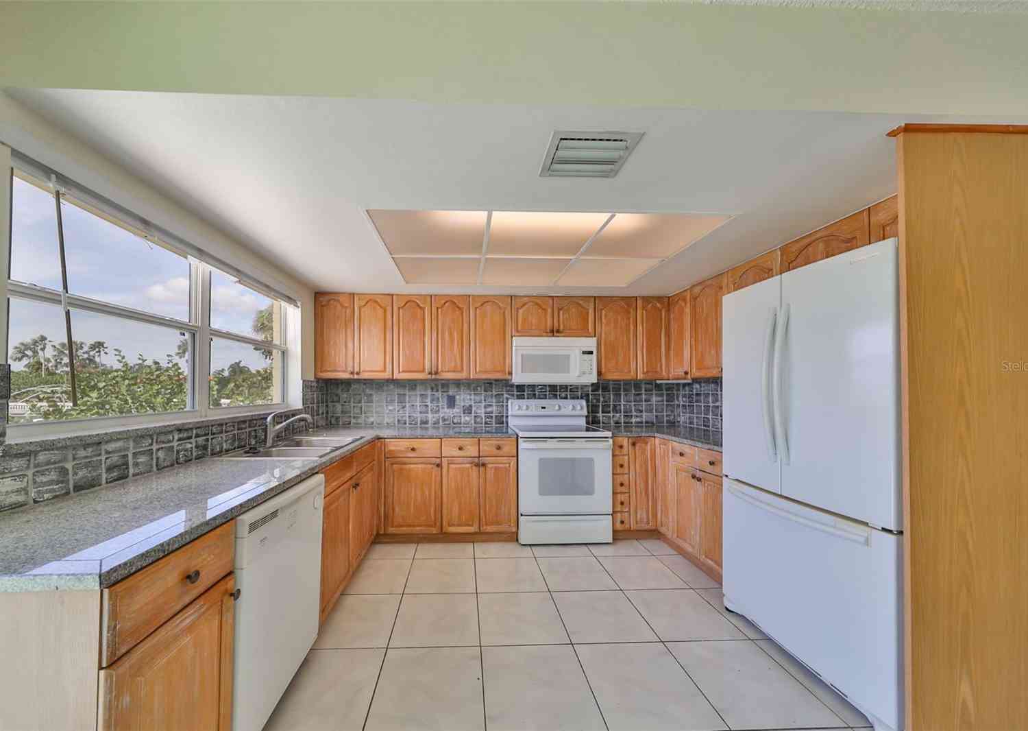 6512 Bimini Court, Apollo Beach, Florida image 13