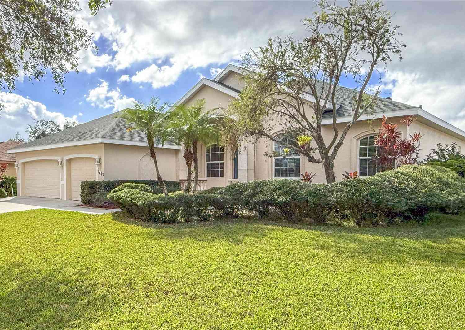 2603 River Woods Drive, PARRISH, Florida image 2