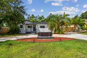 10859 61st Avenue, SEMINOLE, Florida image 2