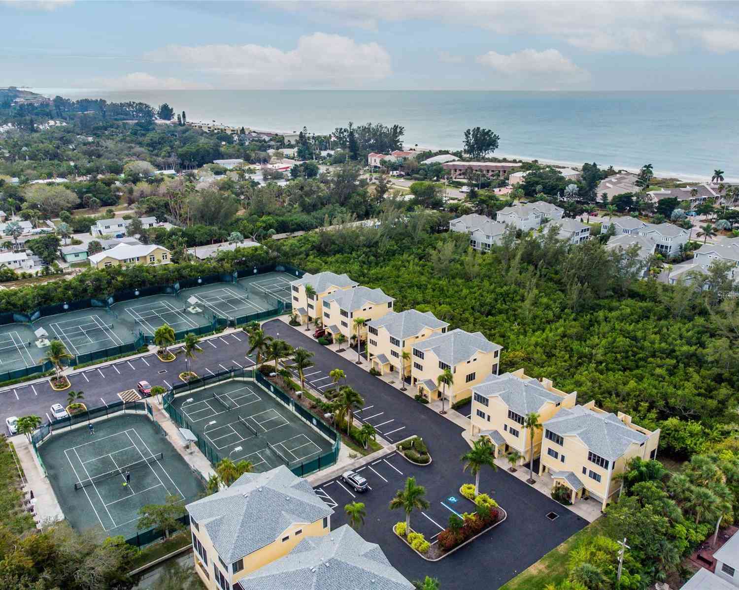 619 Cedars Court, LONGBOAT KEY, Florida image 13