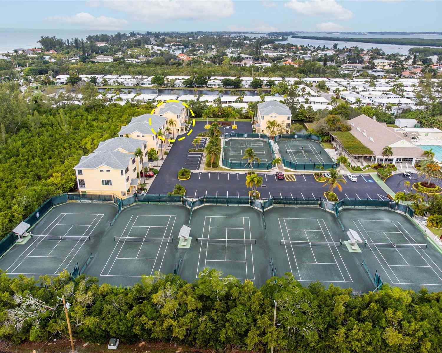 619 Cedars Court, LONGBOAT KEY, Florida image 10