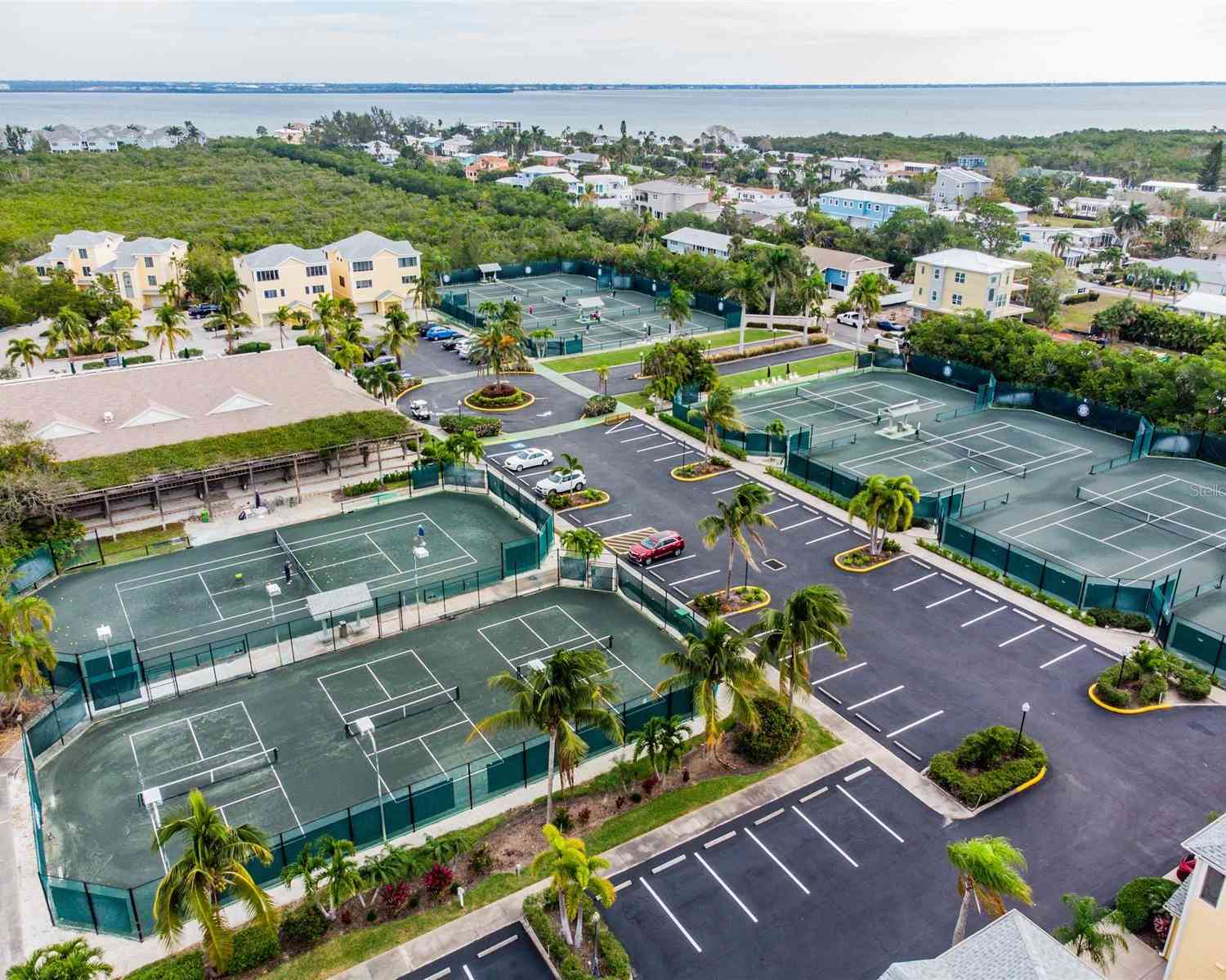 619 Cedars Court, LONGBOAT KEY, Florida image 8