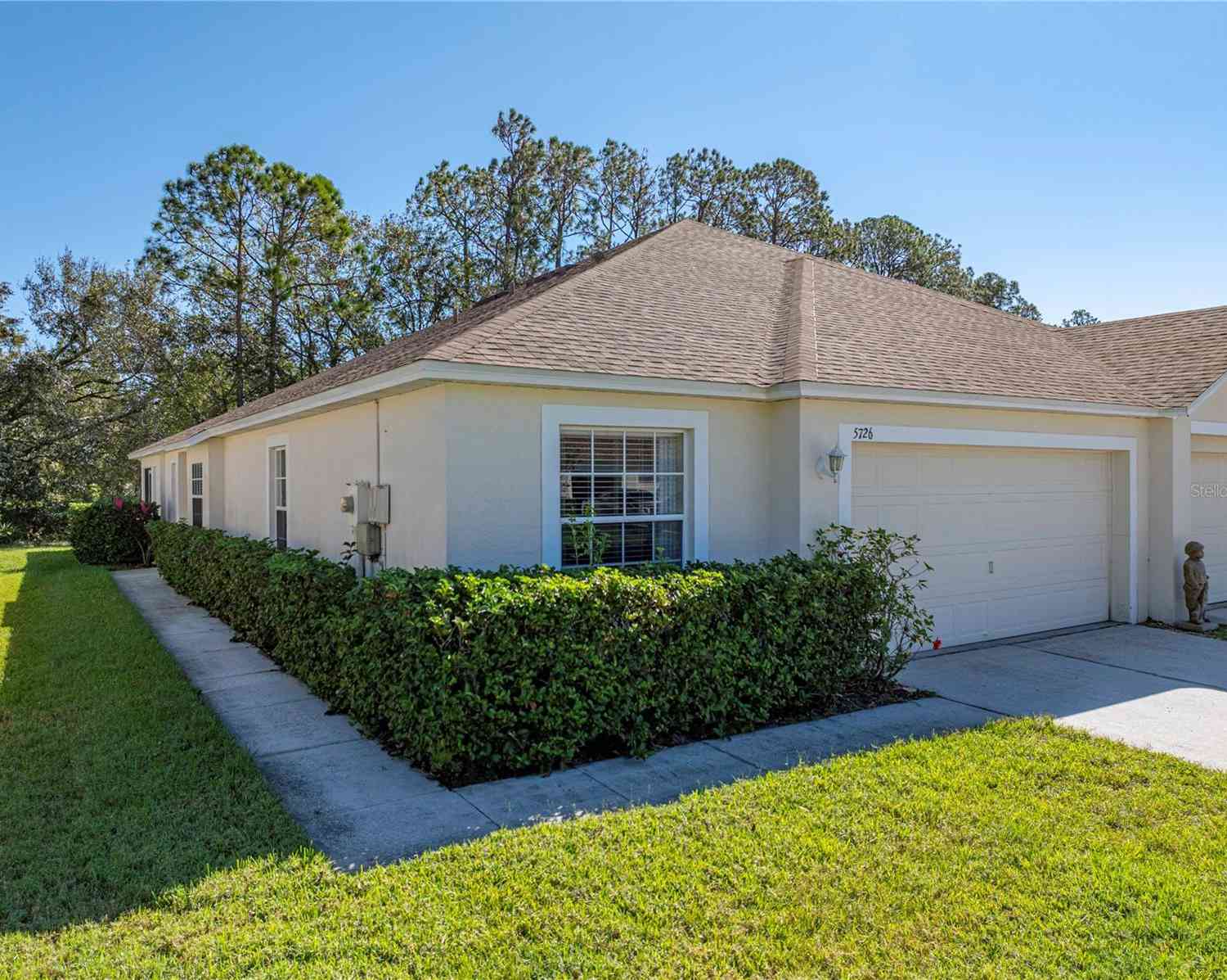 5726 Autumn Shire Drive, ZEPHYRHILLS, Florida image 16