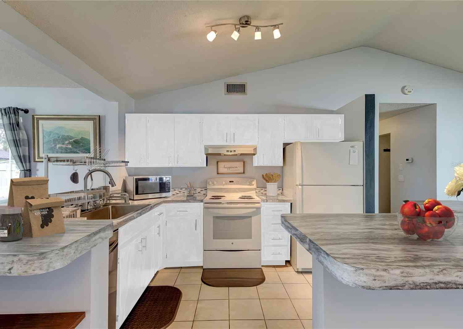 7930 Aden Loop, New Port Richey, Florida image 11