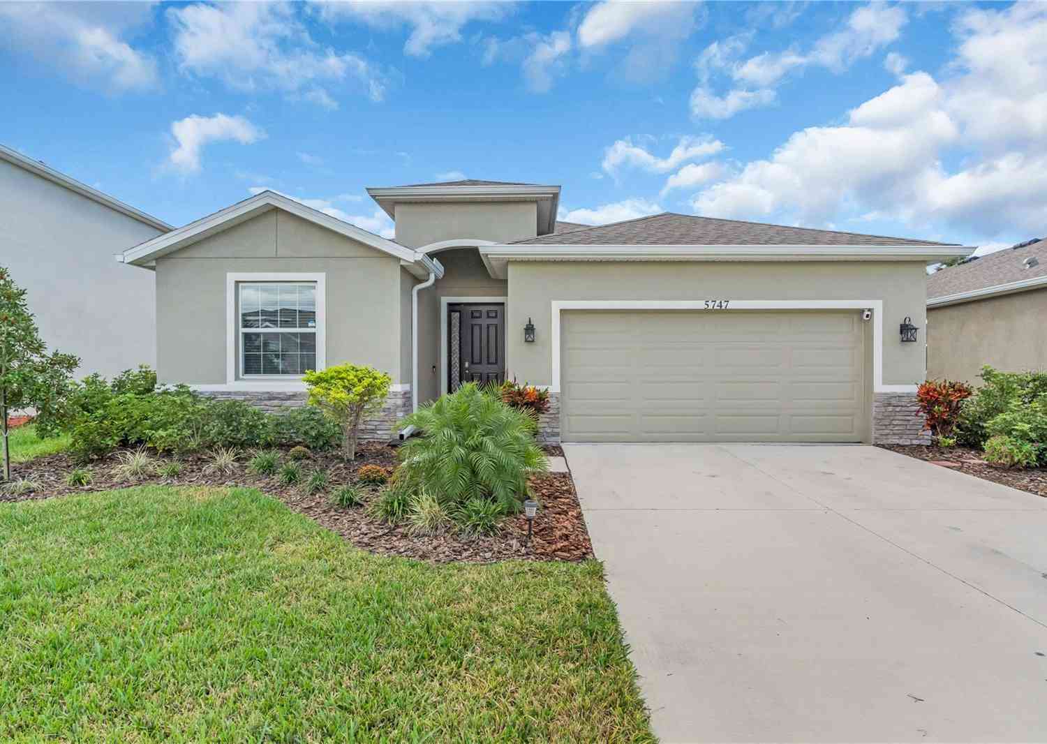 5747 Woodland Sage Drive, SARASOTA, Florida image 1