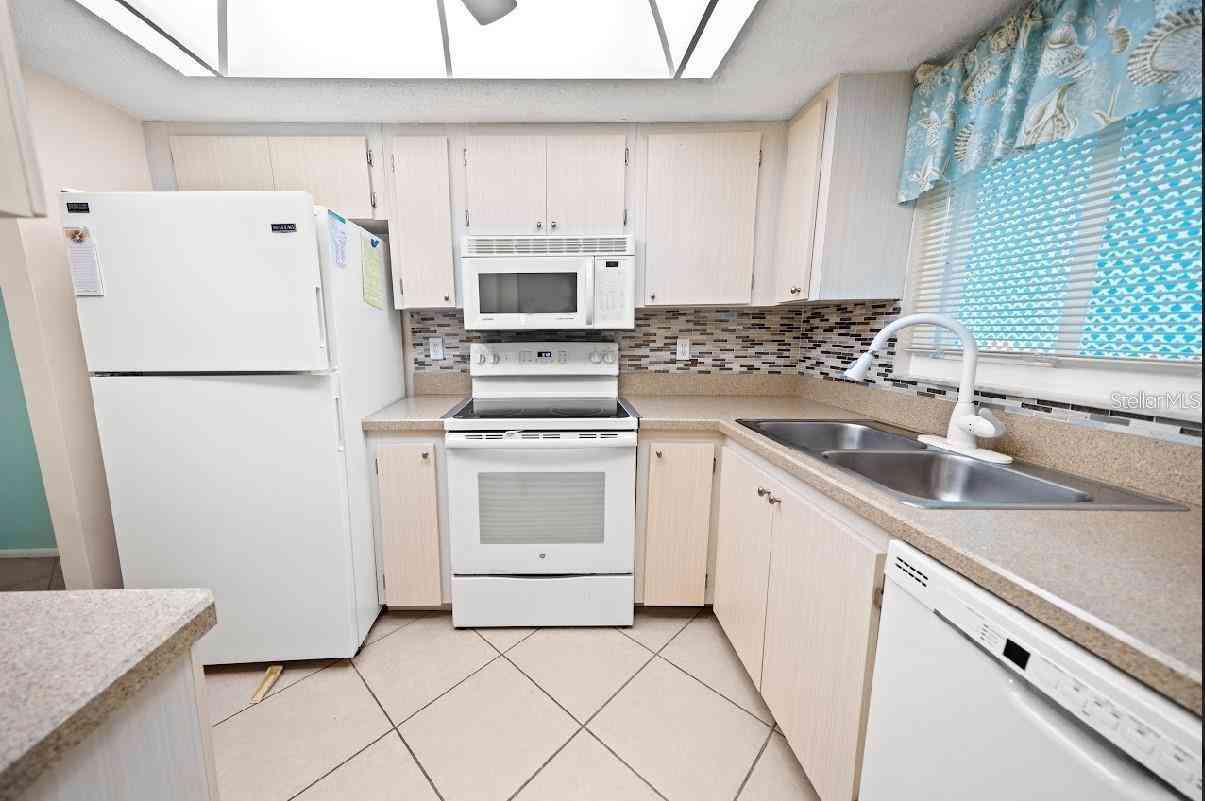 3532 Lake Bayshore Drive #K117, BRADENTON, Florida image 12