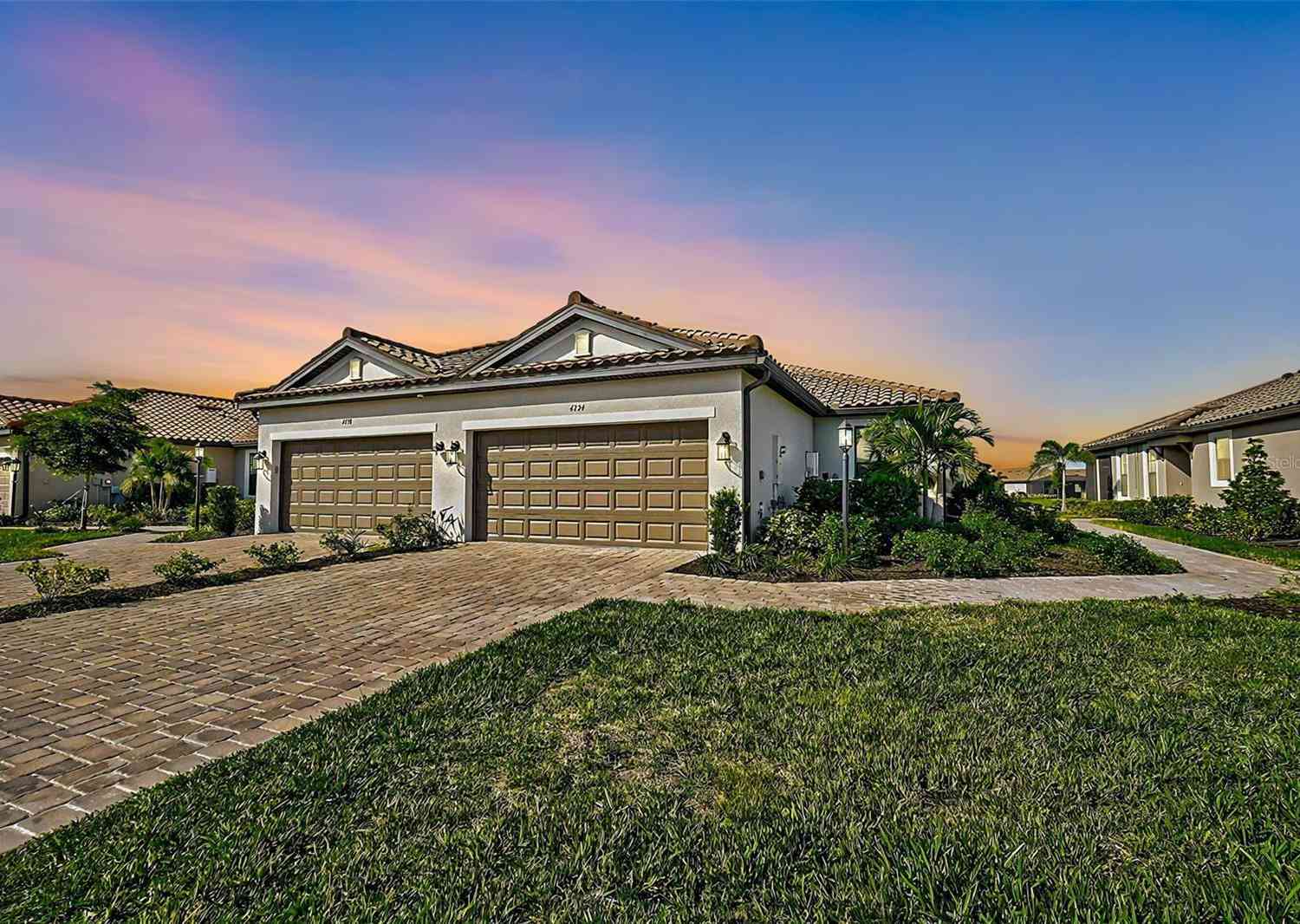 4734 Tortona Court, BRADENTON, Florida image 1