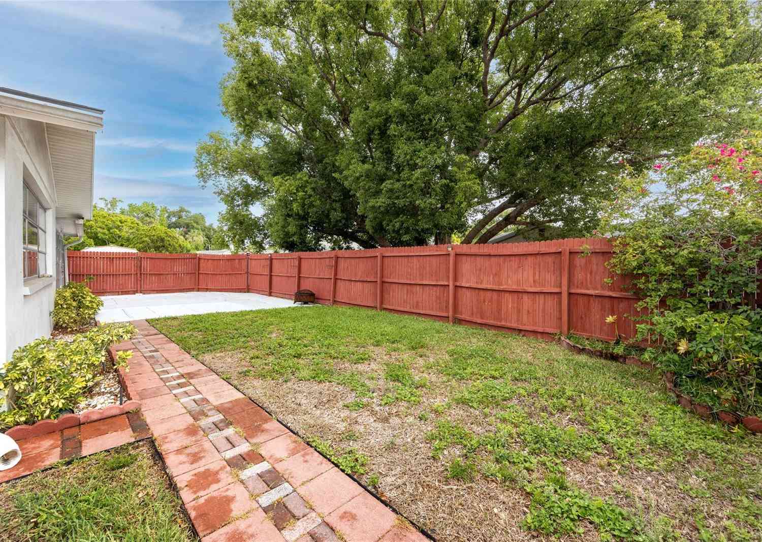 10404 Loquat Drive, PORT RICHEY, Florida image 8