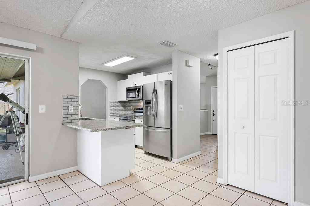 2809 Timberway Place, BRANDON, Florida image 9